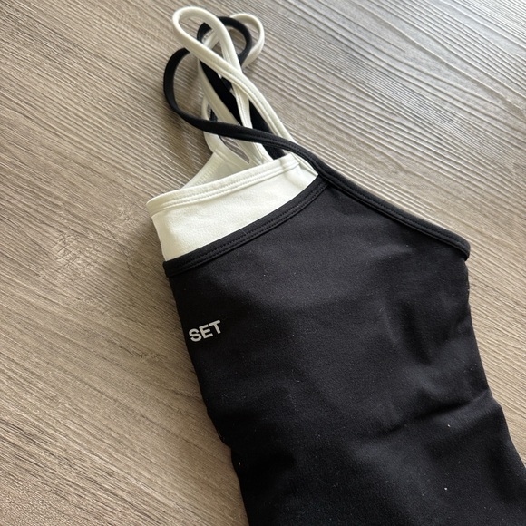 SET ACTIVE Tank Top - Picture 2 of 3